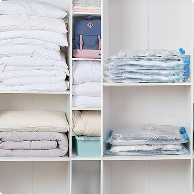 Ropa de cama y prendas almacenadas en bolsas al vacío Inbogo, protegidas del polvo y la humedad.