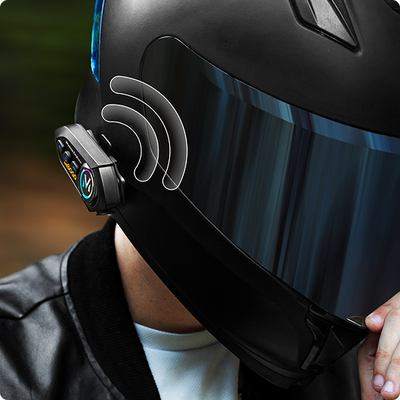 Casco con intercomunicador Inbogo recibiendo indicaciones GPS por voz